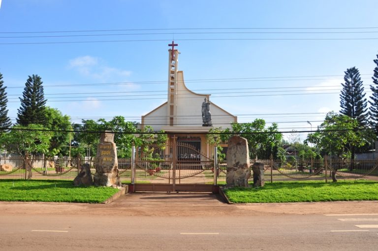 Nhà Thờ Suối Nho