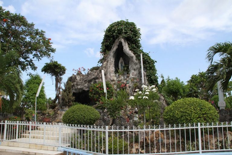 Nhà Thờ Tấn Tài