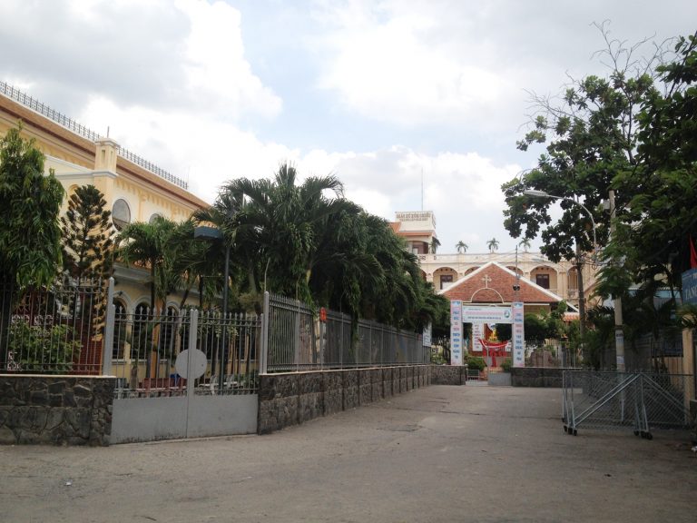 Nhà thờ Giáo Xứ Xóm Chiếu