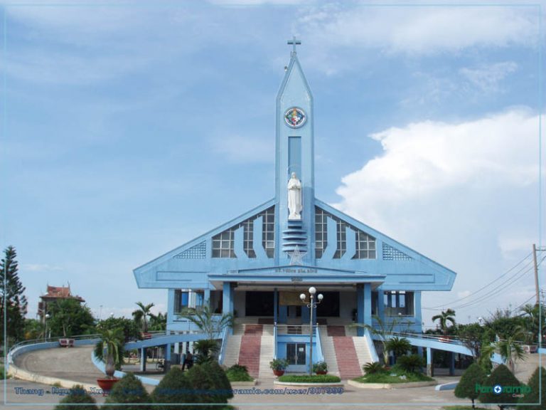 Nhà Thờ Nữ Vương Hòa Bình