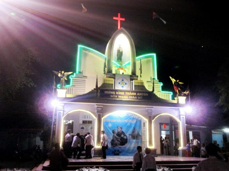 Nhà Thờ Nguyệt Biều
