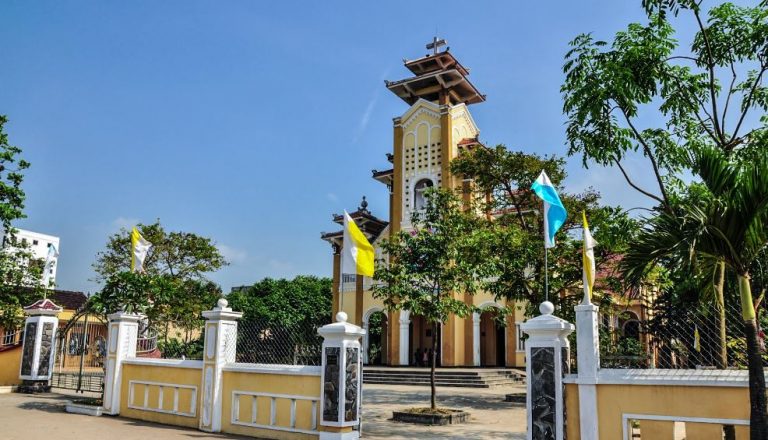 Nhà Thờ Phú Hậu