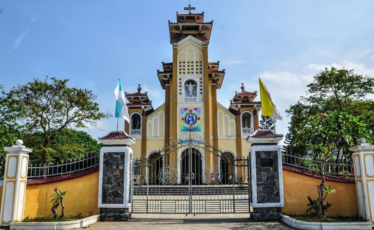 Nhà Thờ Phú Hậu