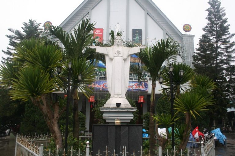 Nhà Thờ Gia Hội
