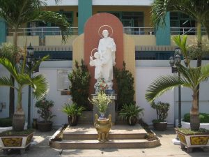 Nhà Thờ Lộc Hưng