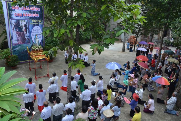 Nhà Thờ Phú Trung