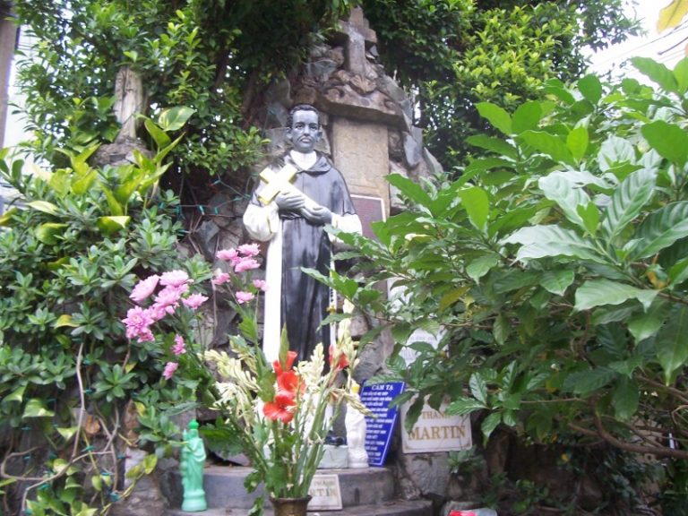 Nhà Thờ Tân Sa Châu