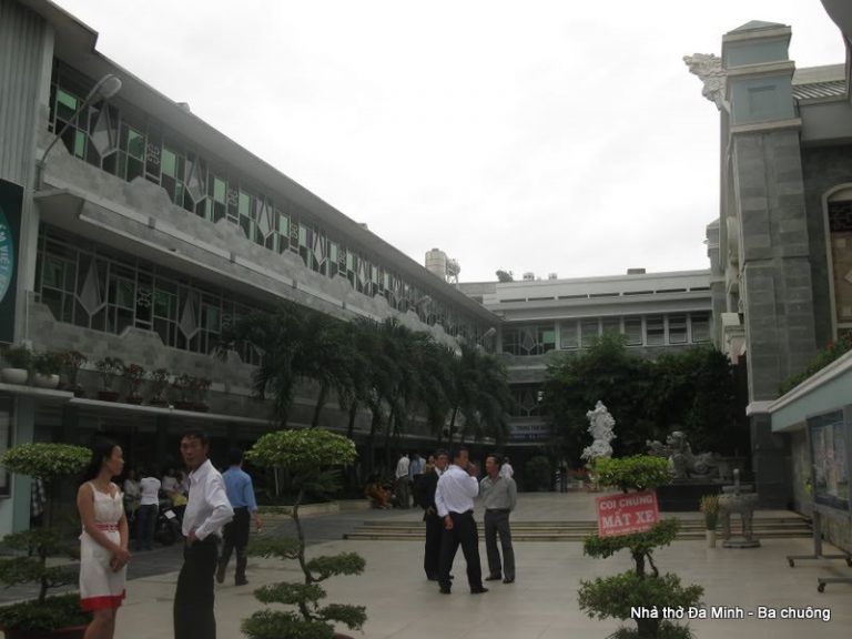 Nhà Thờ Đa Minh (Ba Chuông)