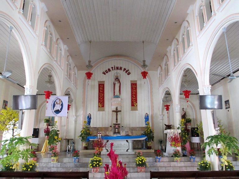 Nhà Thờ Tân Quy (Hóc Môn)