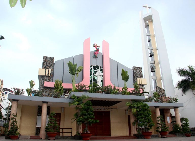 Nhà thờ tân việt