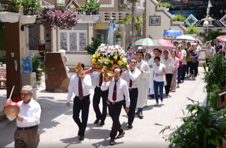 Nhà Thờ Vườn Xoài