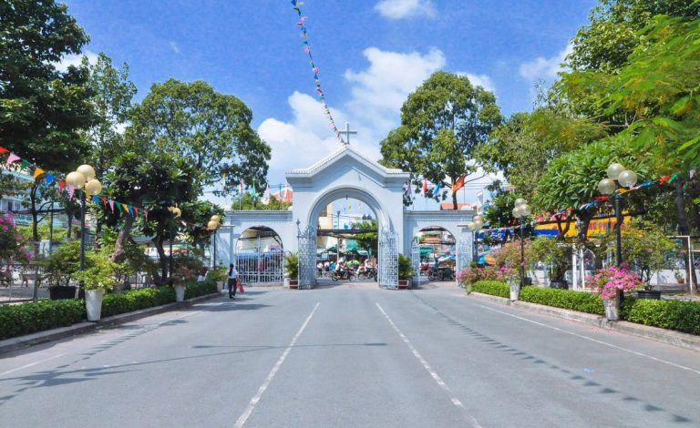 Nhà Thờ Hạnh Thông Tây