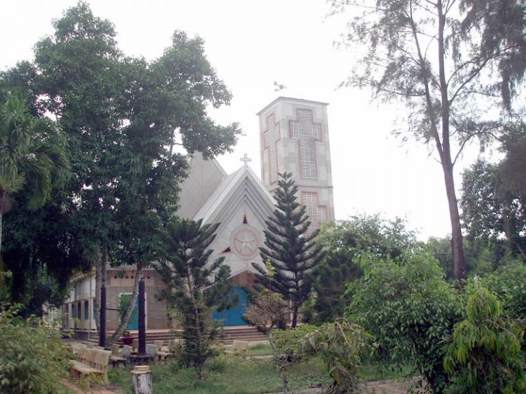 Nhà Thờ Tha La