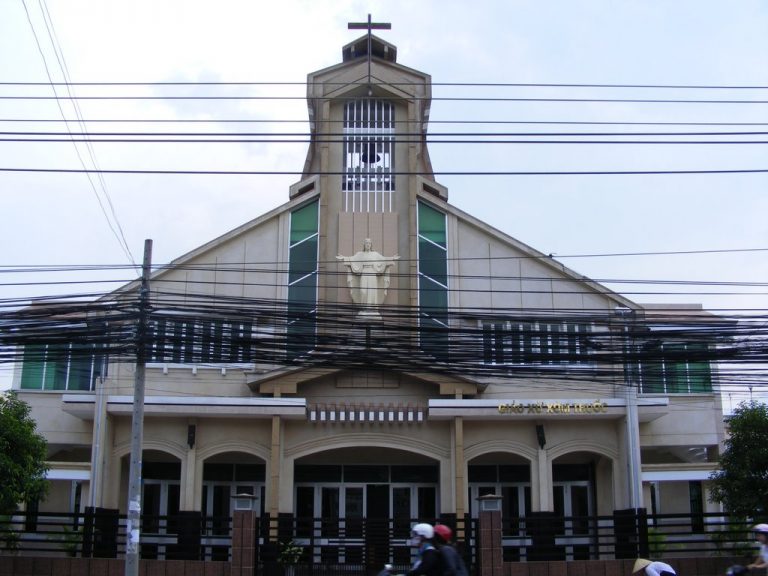 Nhà Thờ Xóm Thuốc ♱