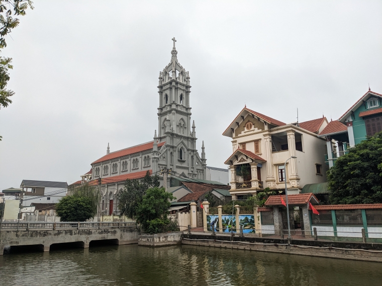 Nhà Thờ Lại Yên