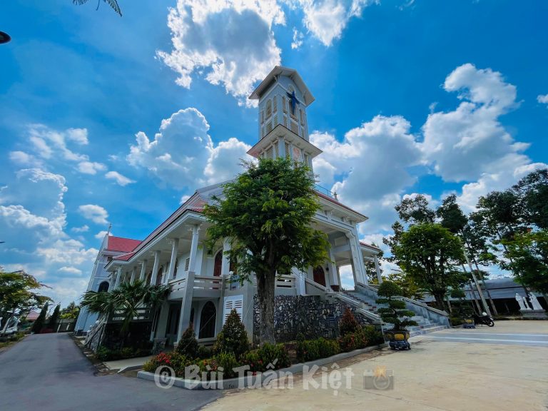 Giờ lễ Nhà Thờ Minh Tín