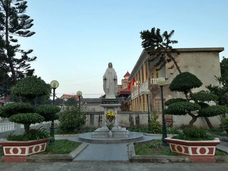 Nhà Thờ Lảnh Trì