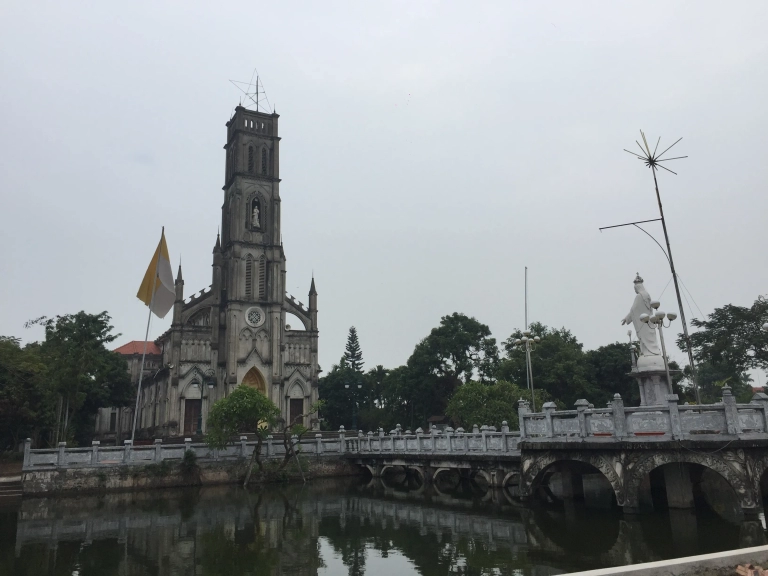 Giờ lễ nhà thờ Cao Đường