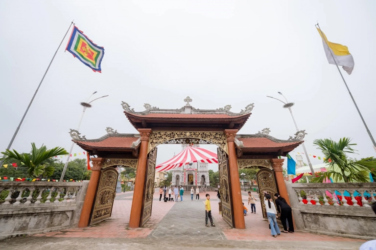 Nhà Thờ Bói Kênh