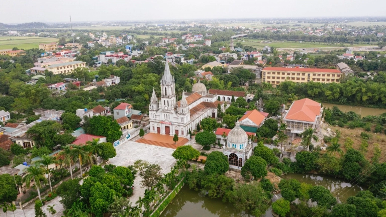 Giờ lễ Nhà Thờ Cẩm Sơn (Kẻ Non)