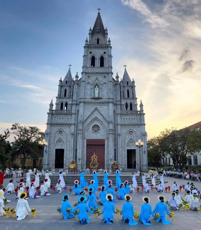 Nhà Thờ Lan Mát