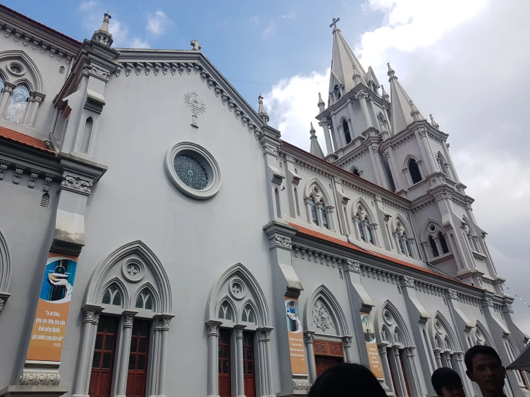 Nhà Thờ Tân Lang