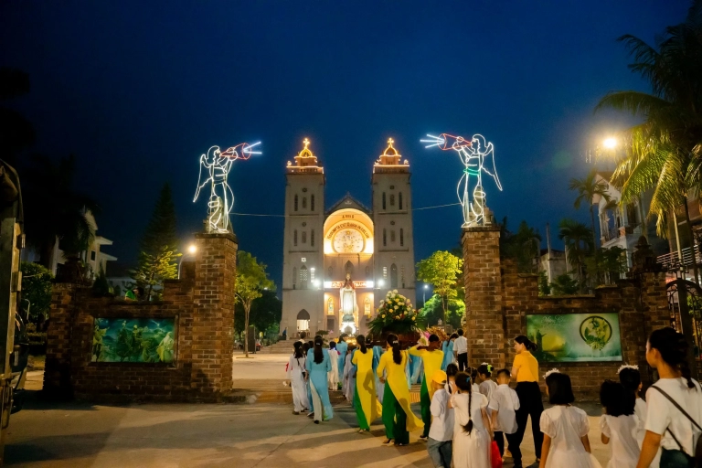 Nhà Thờ Bái Xuyên (Bái Vàng)