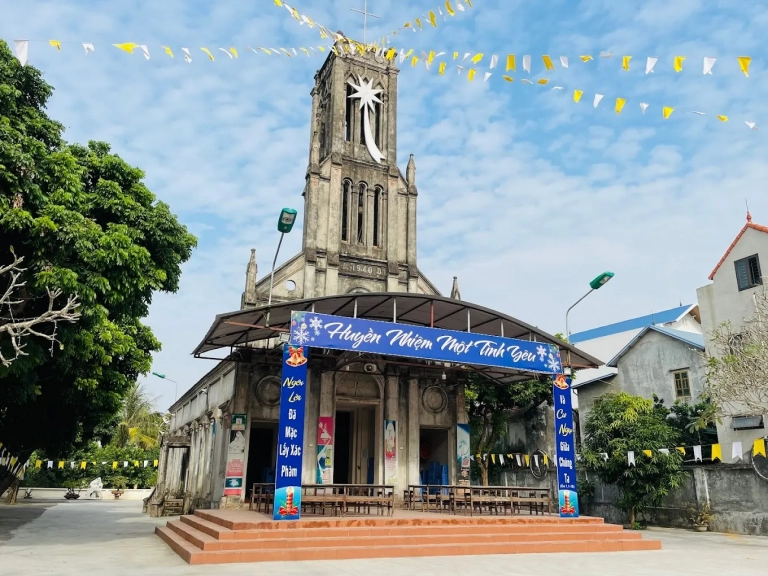 Giờ lễ Nhà Thờ Giáo Xứ Lam Điền