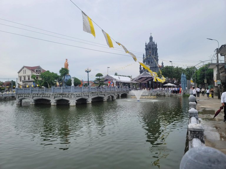 Nhà Thờ Vạn Điểm