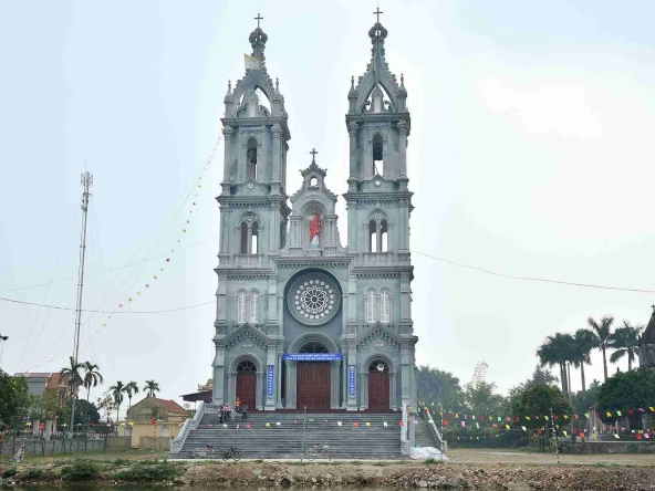 Nhà Thờ Giáo Xứ Long Đầm