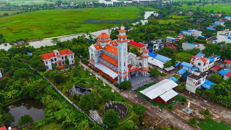Nhà Thờ Phú Ốc