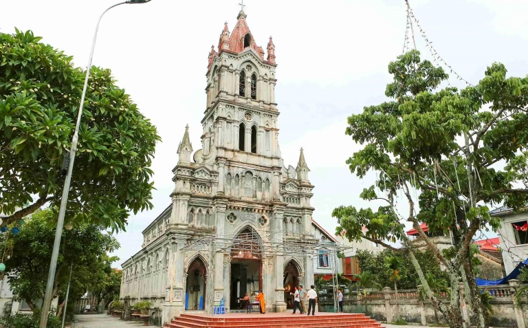 Nhà Thờ Phương Trung (Kẻ Chuông)