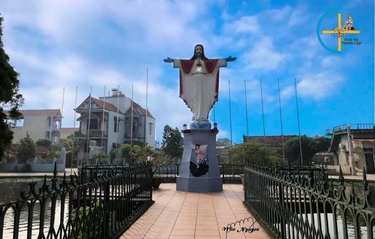 Nhà Thờ Giáo Xứ Thành Lập