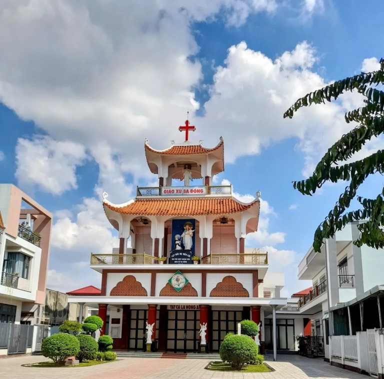 Giờ lễ Nhà Thờ Ba Đông