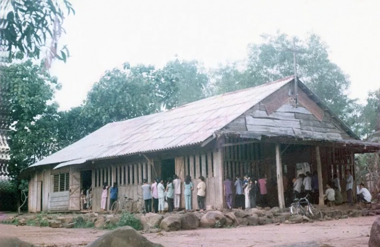 Nhà Thờ Lợi Hà