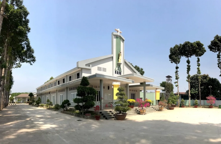 Nhà Thờ Tín Nghĩa