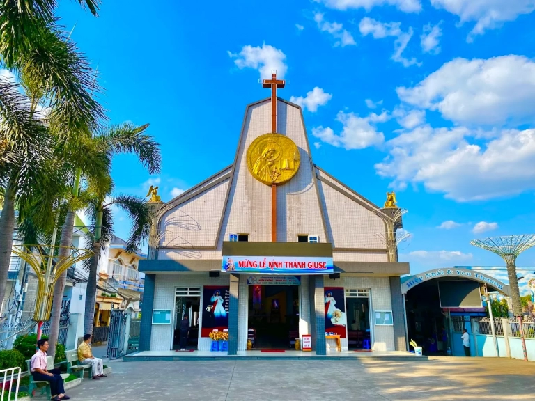 Giờ lễ Nhà Thờ Đại Lộ
