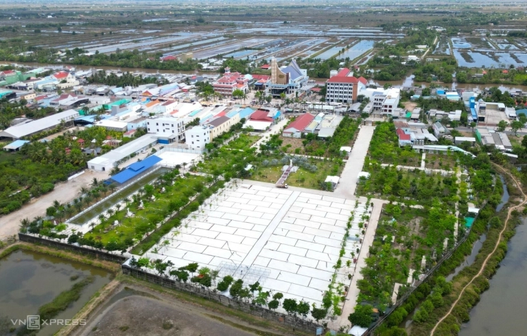 Nhà Thờ Tắc Sậy (Trung Tâm Hành Hương Tắc Sậy – Cha Phanxicô Xaviê Trương Bửu Diệp)